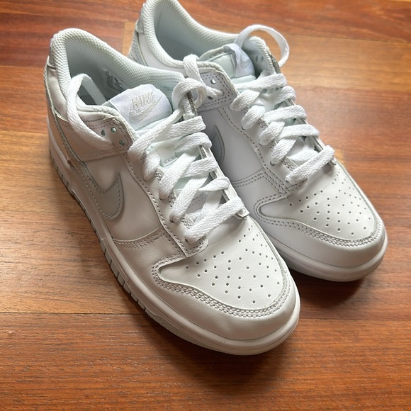 Nike dunk low 4Y - Picture 2 of 3